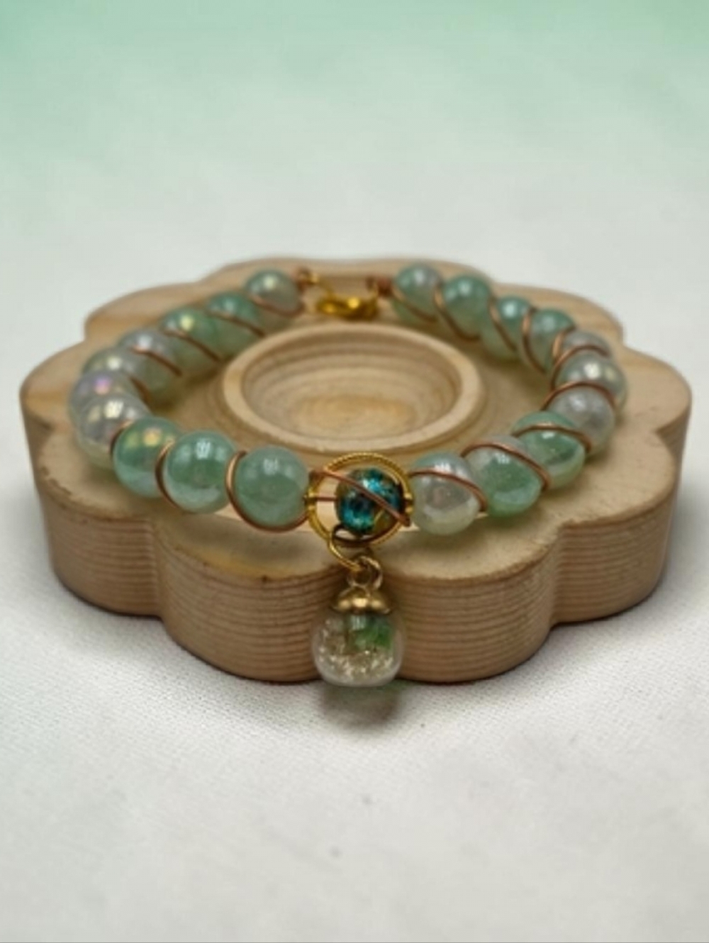 Handmade Wire-Wrapped Green Beaded Bracelet – Elegant Dainty Jewelry